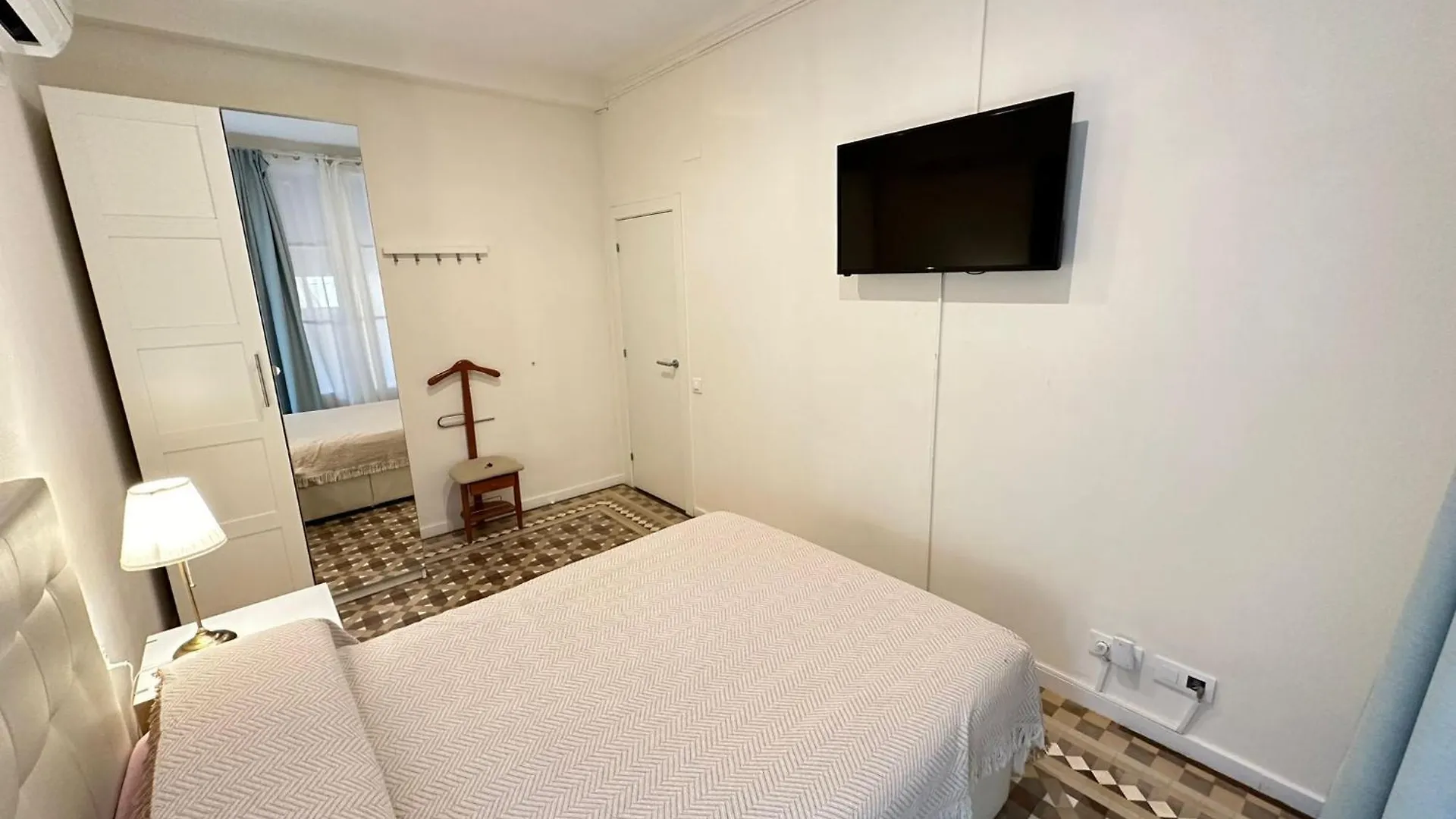Rooms Balval Bed & Breakfast Barcelona