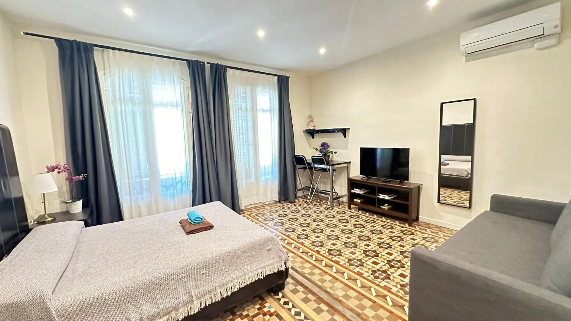 Rooms Balval 0*, Barcelona